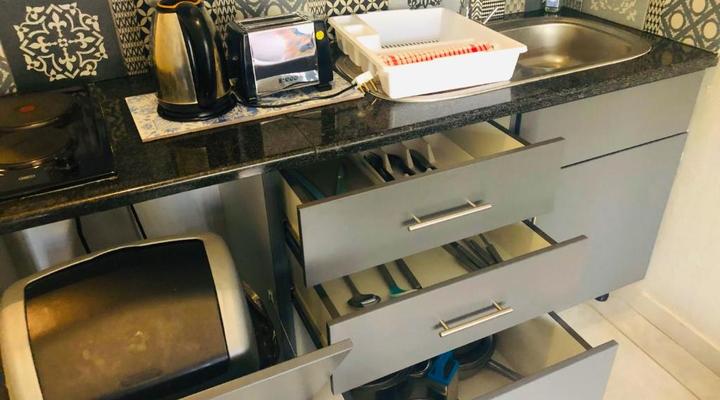 Elephant Springs Hotel & Apartments