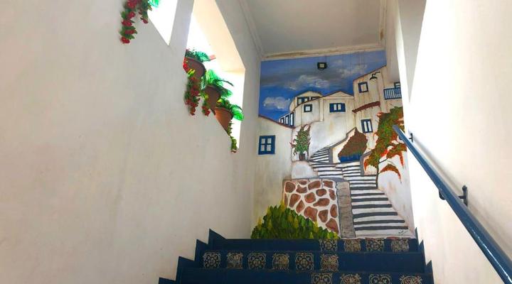 Elephant Springs Hotel & Apartments