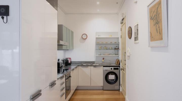 The Majestic Apartment