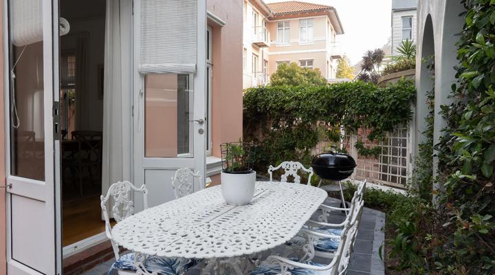 The Majestic Apartment