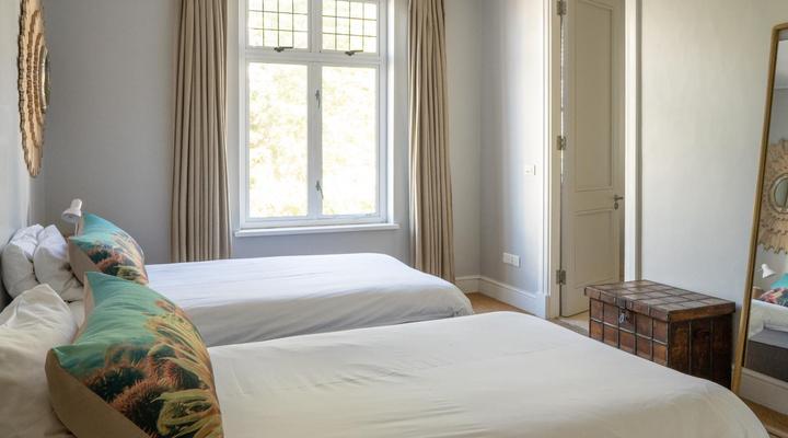 The Majestic Apartment