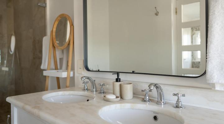 The Majestic Apartment