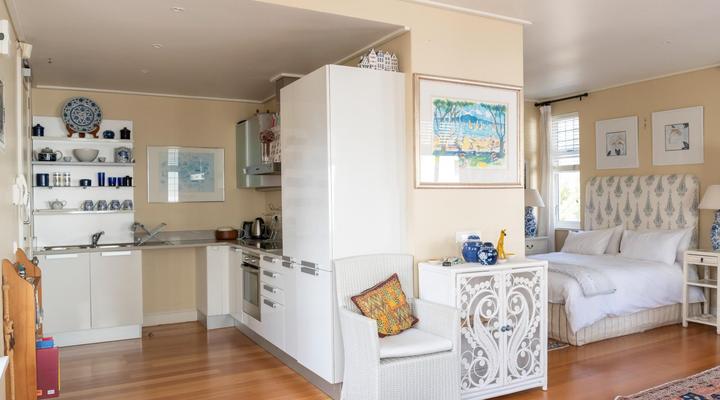 The Majestic Apartment