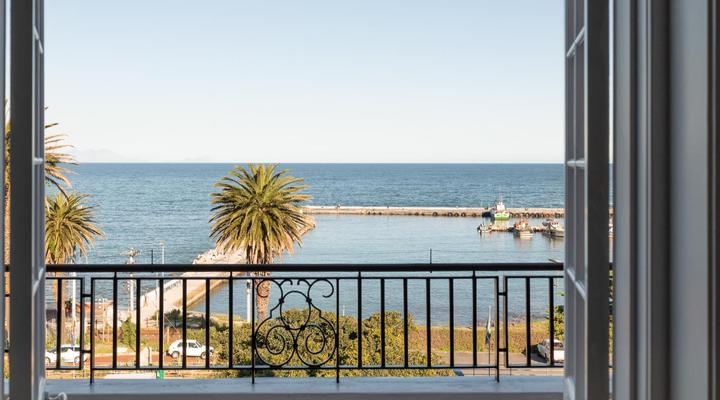 The Majestic Apartment