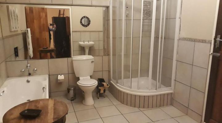 Lodi Kaofale Guest House