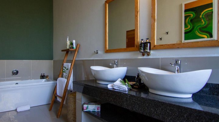 Kwenga Safari Lodge