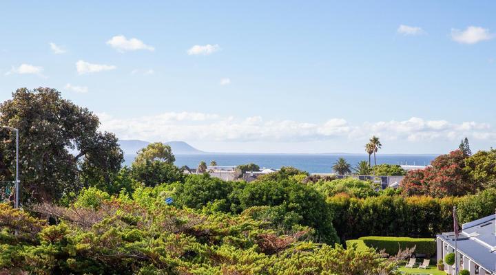 74 on Marine – Apartment 102