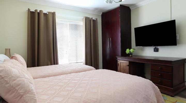 Camdale Guesthouse Bed & Breakfast