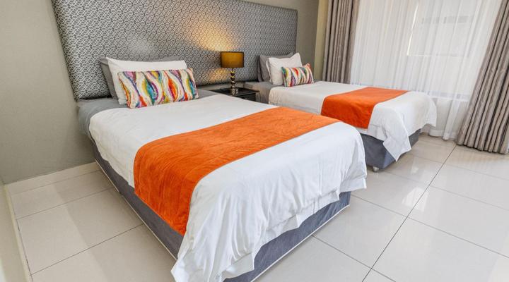 De Stroom Studio Apartments by Heybert