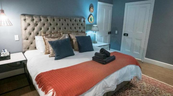 Ruby Rose Countryhouse