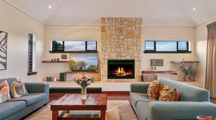 Villa On The 18th @ Pezula