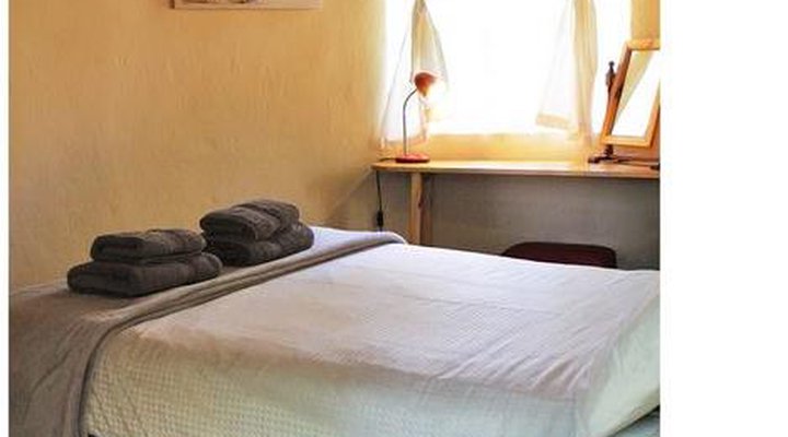 Crocodile Nest Bed and Breakfast