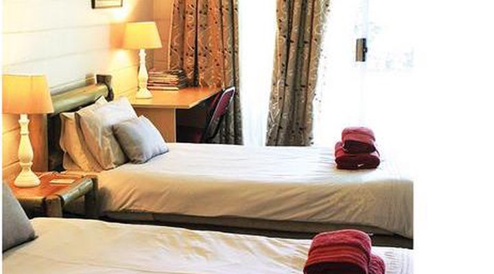 Crocodile Nest Bed and Breakfast