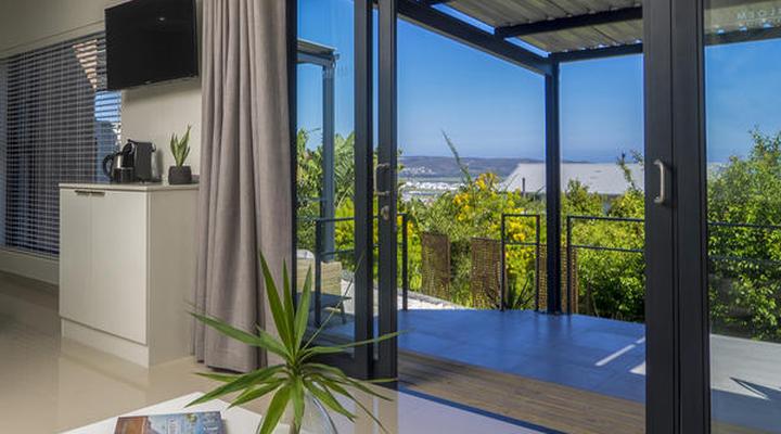 THEBLOEM Guest Suites