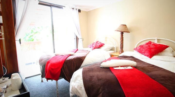 Tube 'n Axe Backpackers Lodge