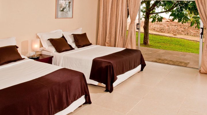 Lake Safari Lodge
