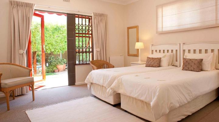 Pinoak Cottage Constantia