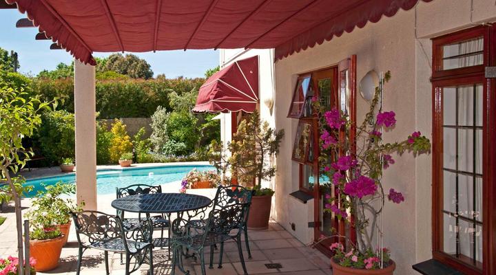 Pinoak Cottage Constantia