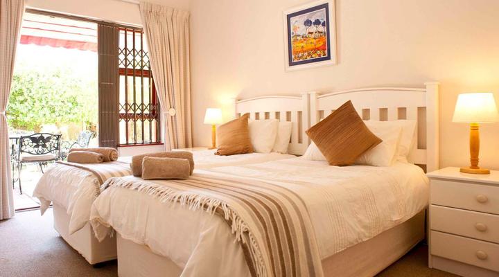 Pinoak Cottage Constantia