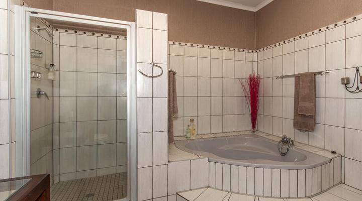 Chestnut Country Lodge