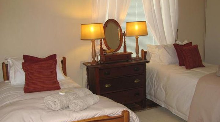 Blue Moon Guesthouse & Restaurant