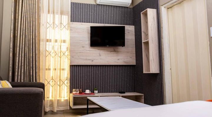 The Space Guest House - Mondlo