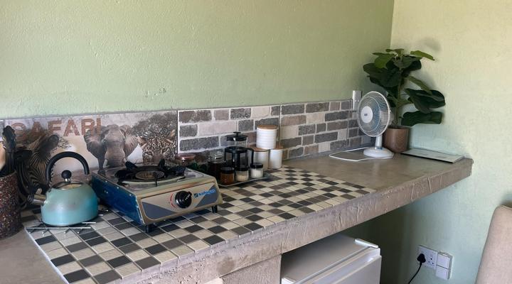 Green Elephant Cottages Uis