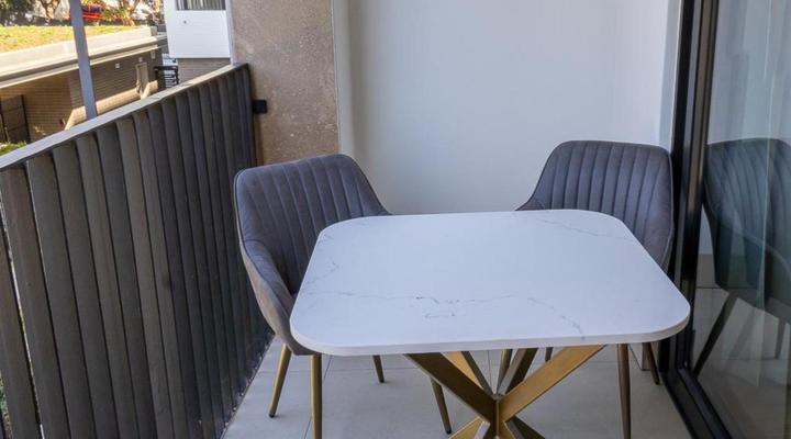 One Rosebank Executive Apartment Hotel