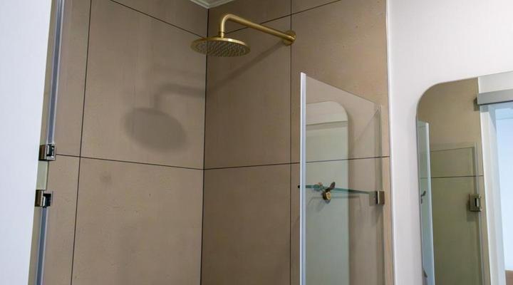 One Rosebank Executive Apartment Hotel