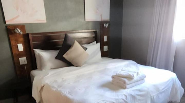 Livingwaters Self-Catering and Lazel Apartments