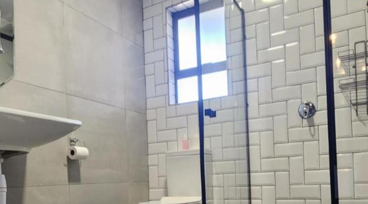 Livingwaters Self-Catering and Lazel Apartments