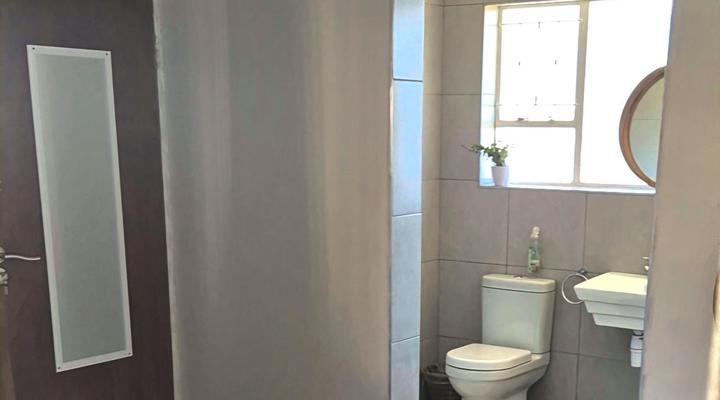 Livingwaters Self-Catering and Lazel Apartments