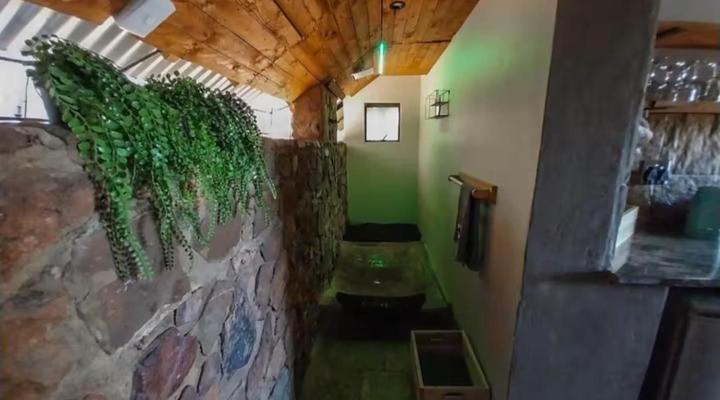 Jumanji Nature Resort: Butterfly Cabin