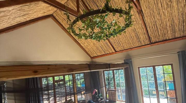 Jumanji Nature Resort: Butterfly Cabin