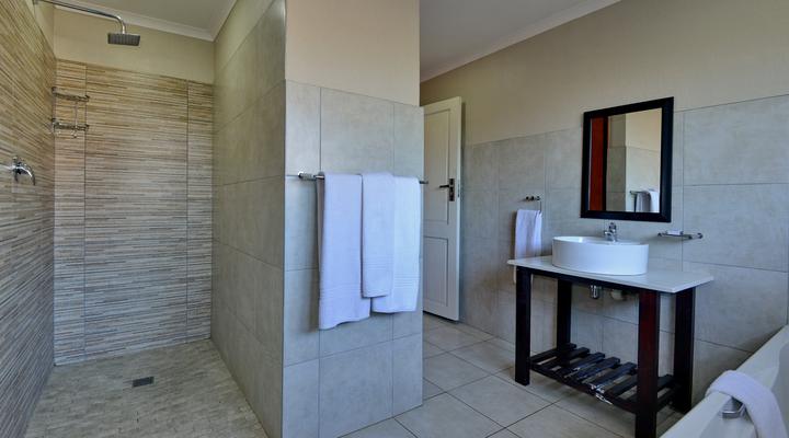 Seasons Golf, Leisure & Spa