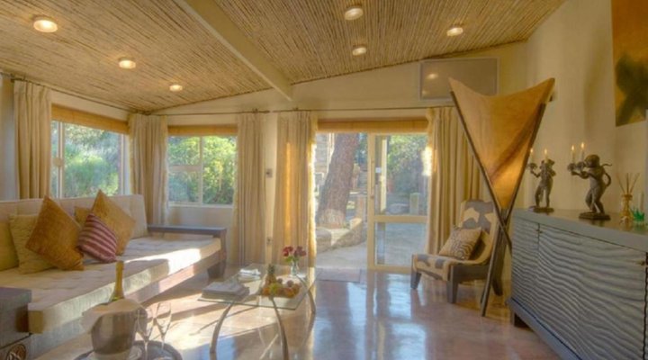 Villa Honeywood Guest House