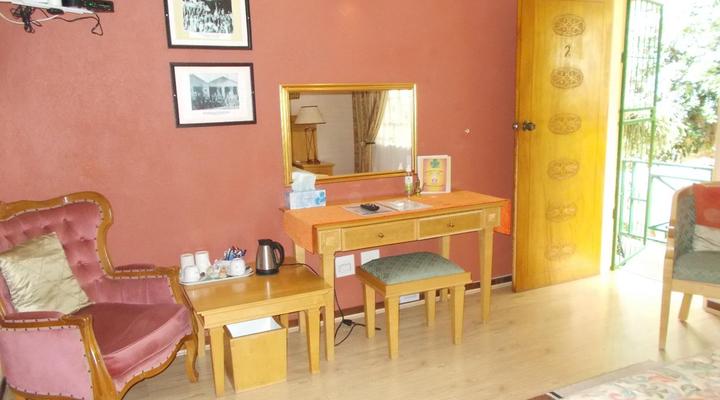 Shamrock Arms Guest Lodge