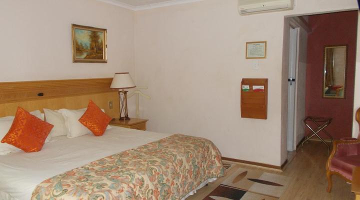 Shamrock Arms Guest Lodge