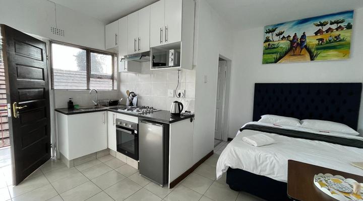 The studios @ Forest Glen