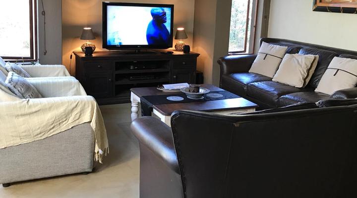 Leadwood Tree Safari Lodge