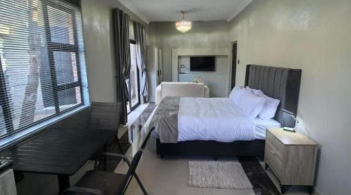 Bryanston Palms Accommodation