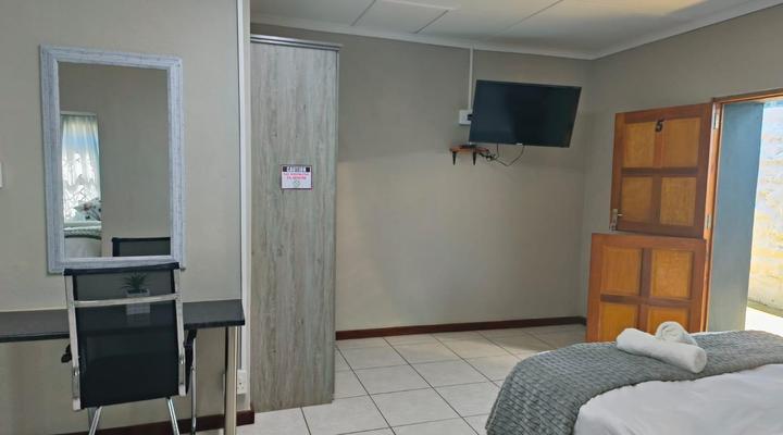 Country Life LifeStyle