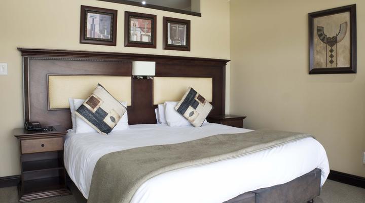 Cathedral Peak Hotel