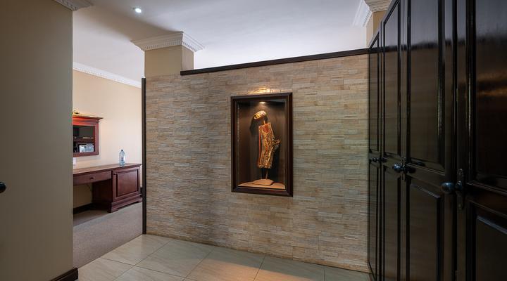 Cathedral Peak Hotel