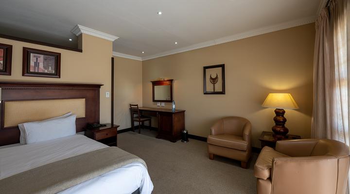 Cathedral Peak Hotel