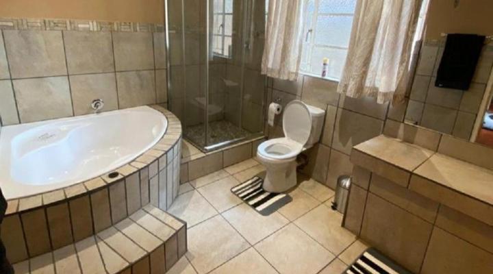 Savannah Game and River Retreat