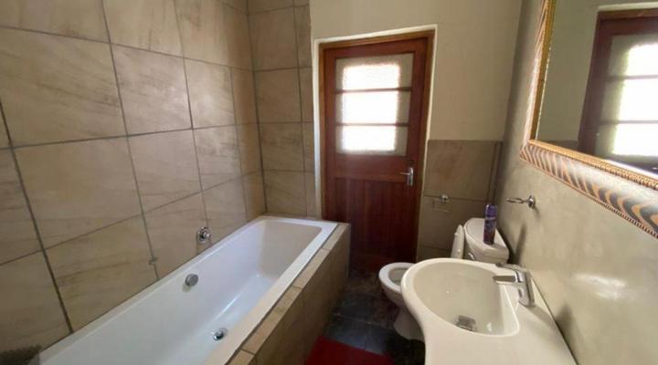 Savannah Game and River Retreat