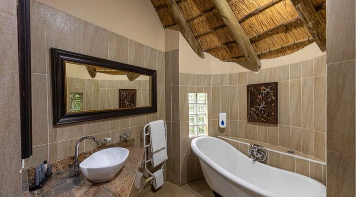 Cathedral Peak Hotel