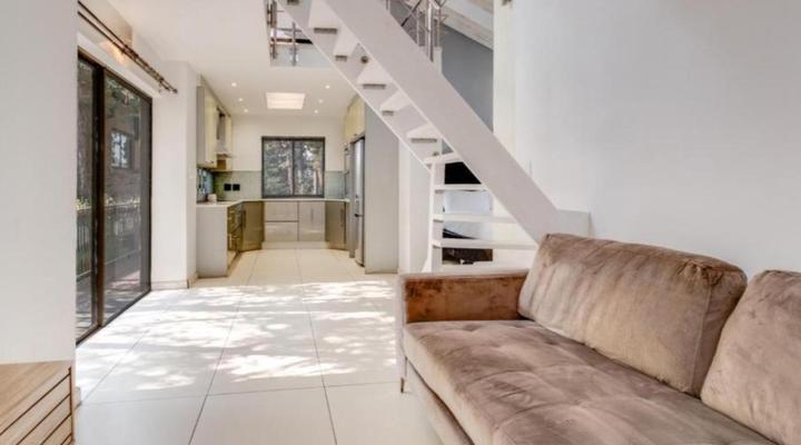 Urban Guest House on Atholl