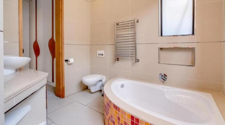 Urban Guest House on Atholl